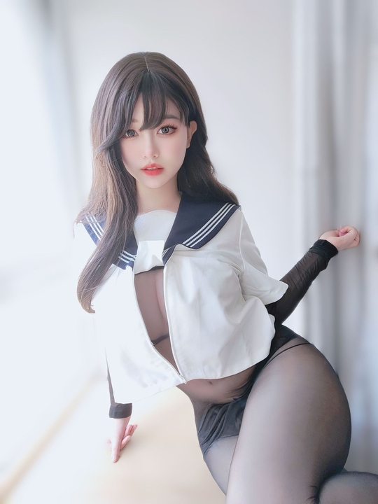 女主K-性感水手服妹妹