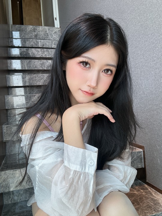 不呆猫 粉色衬衣女友