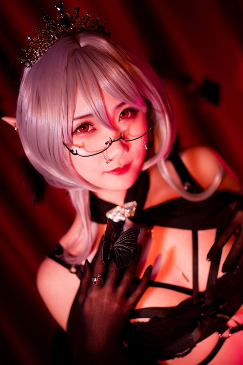 嫣嫣子曉美媽全套COS写真图包合集下载 [更新至35期]-漫图社