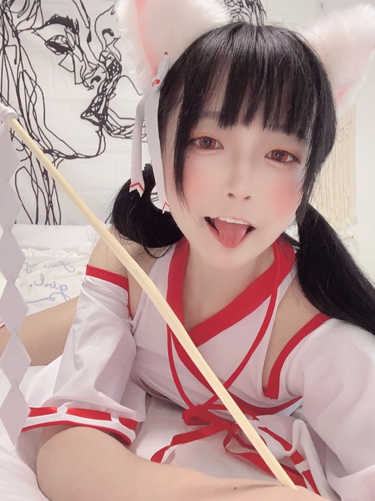 佳佳好难啊-神社巫女