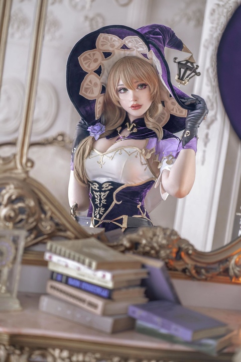 Sayathefox 德国走出的百变精灵[更新至50期]-漫图社