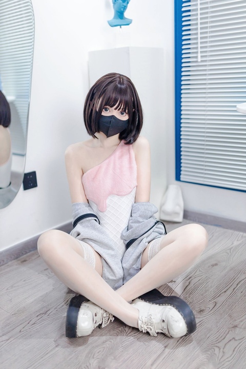 洛桑w伊梓-甜筒
