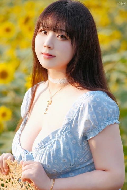 皮皮奶可可爱了啦 - 彼女向日葵
