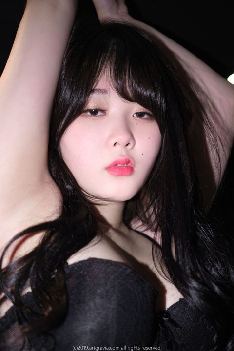 Zia-ARTGRAVIA-VOL.124