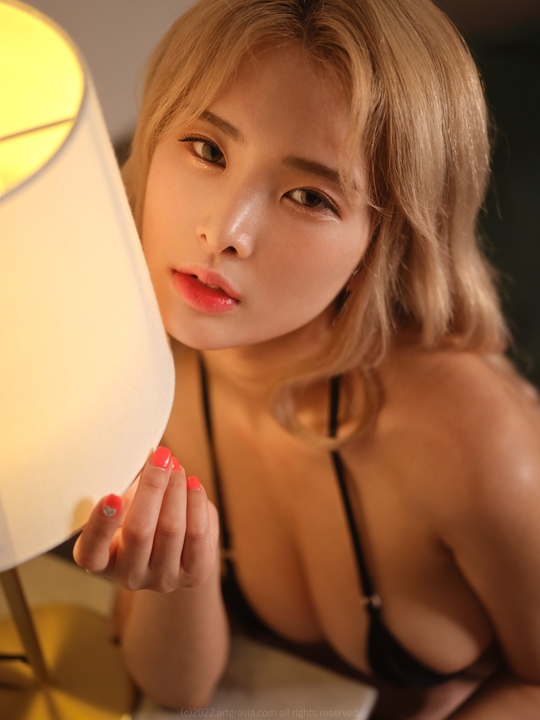 ArtGravia-Vol-387-Hyoyeon-김효연-