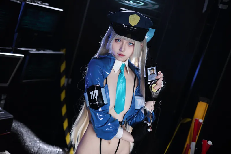 碧蓝档案 飞鸟马时 警察