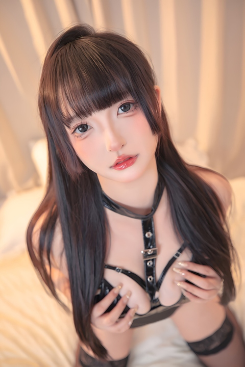 神楽坂真冬 - 魅魔学妹