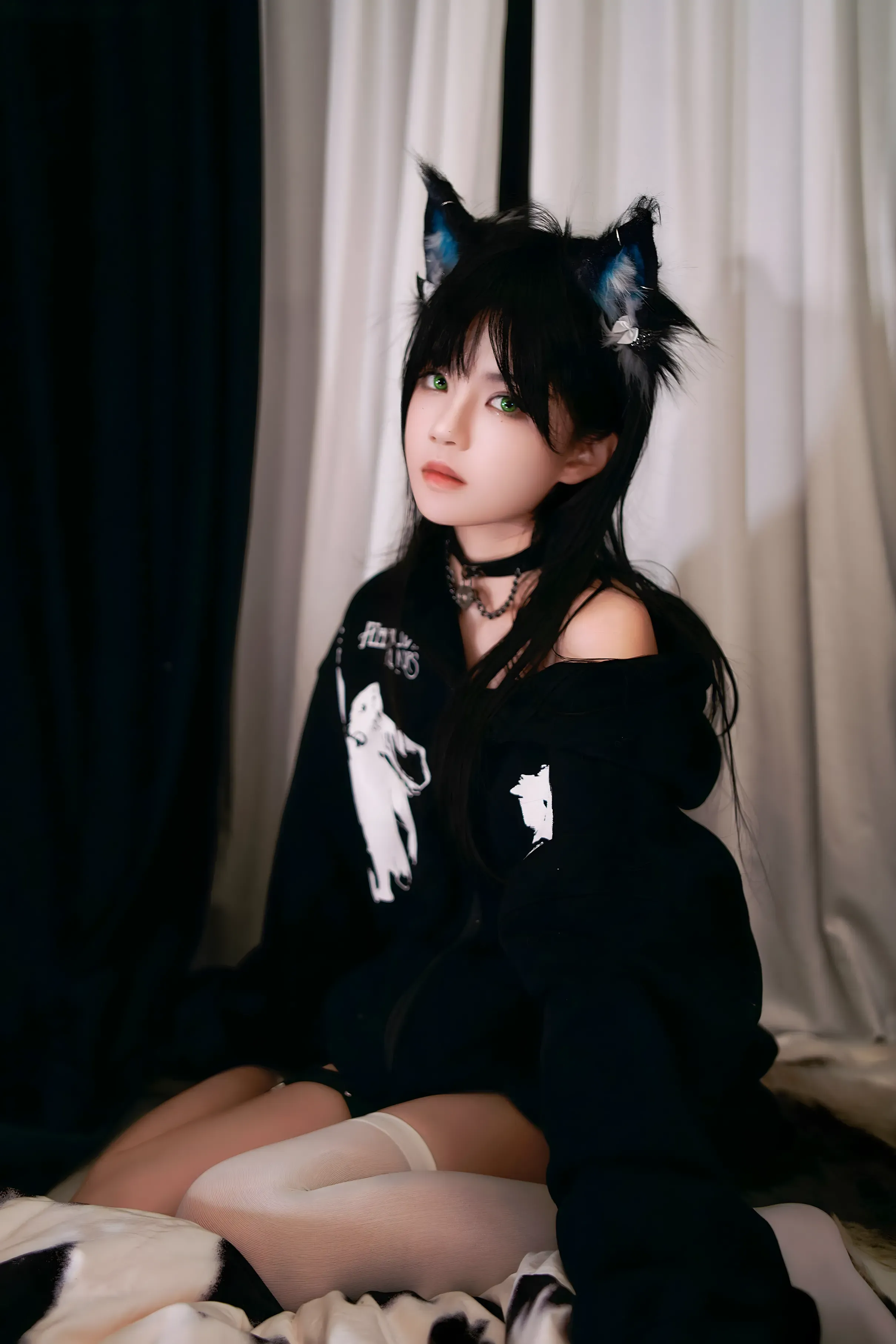 桜桃喵 - 缅因猫猫 a+b [47P] 套图下载｜软萌猫系少女 × 缅因猫氛围感太治愈！-漫图社