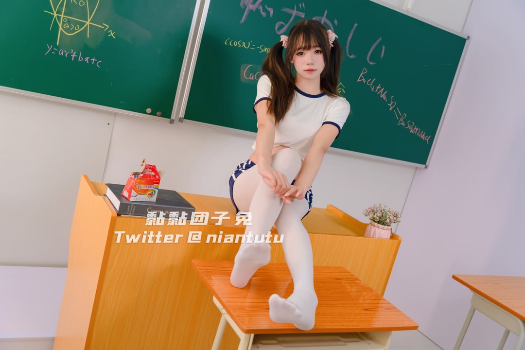 图片[1]-黏黏团子兔《特别授课》写真图包下载：52P – 638M 的纯欲天花板-漫图社