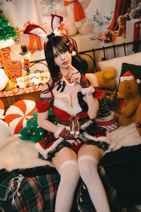 魔理花(Marika) – 2025聖誕 [32P]写真图包-漫图社