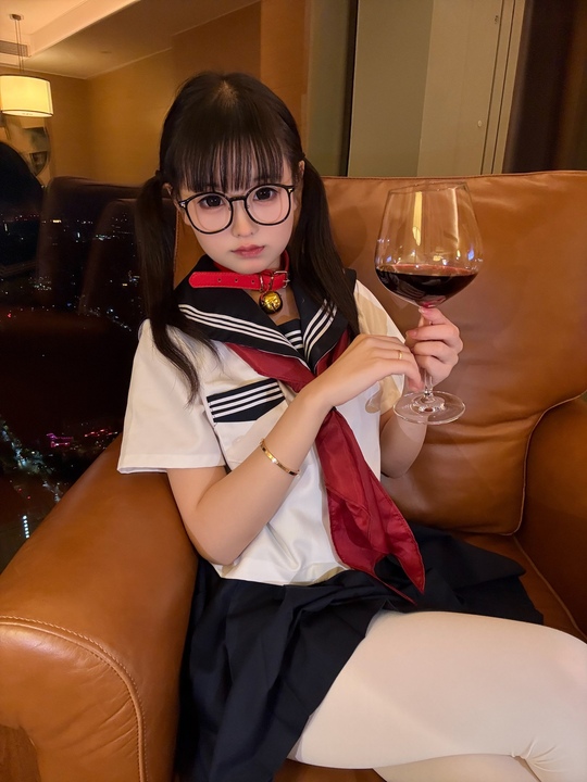 幼水铃衣 写真图包 靡途「那个女孩注册了里账号」 [169P1V]-漫图社
