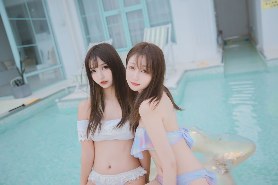 神楽坂真冬 VOL.032 笑颜水时计 (夏日比基尼) [150P3V-627MB]-漫图社