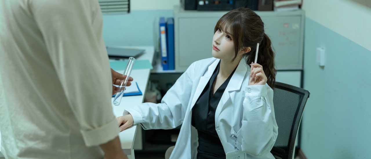 鹿八岁baby《男科病栋女医师》写真图包 [166P12GIF2V] 作品下载-漫图社