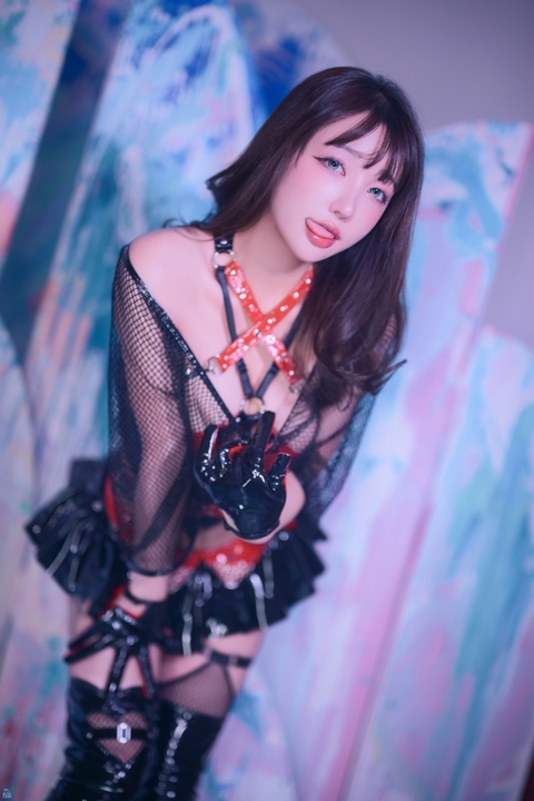 孙乐乐(손예은/Son Ye-Eun) 最新写真 City Angel [176P-3.36GB]-漫图社