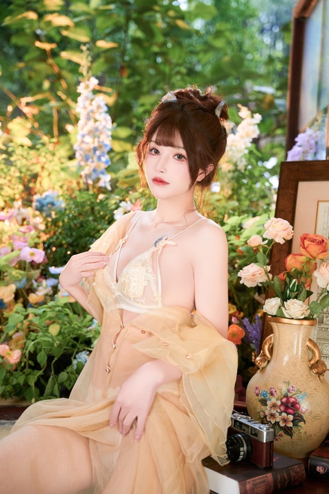 鹿八岁《深林的洁白花语》写真合集下载 – 108P31GIF1V高清资源-漫图社