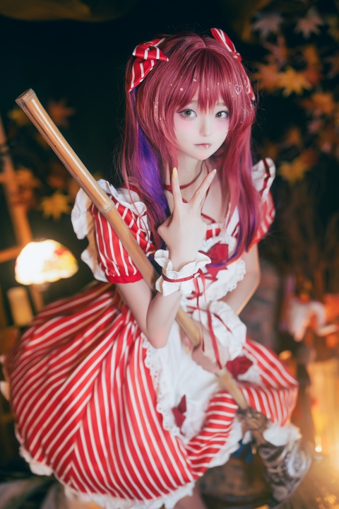 Irisuare_愛莉 - hololive 宝钟玛琳 (2)