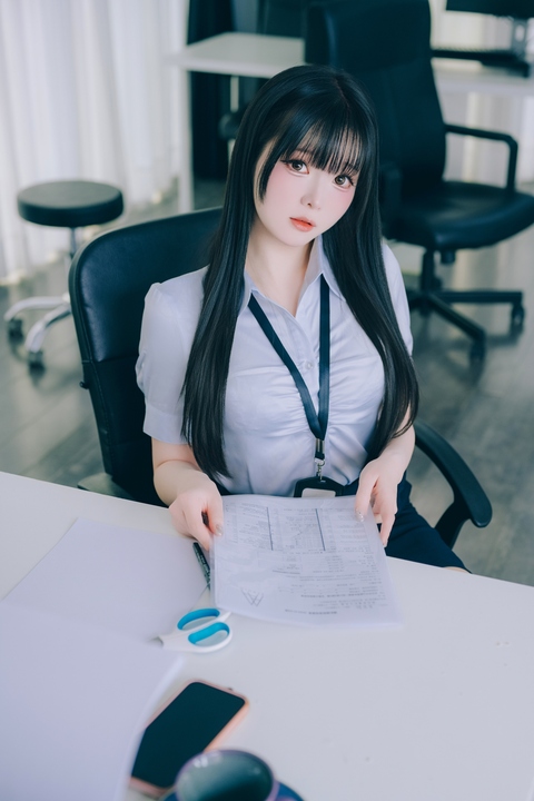 霜月shimo - DL写真集-Shimo' Secret Office Vol.02 (1)