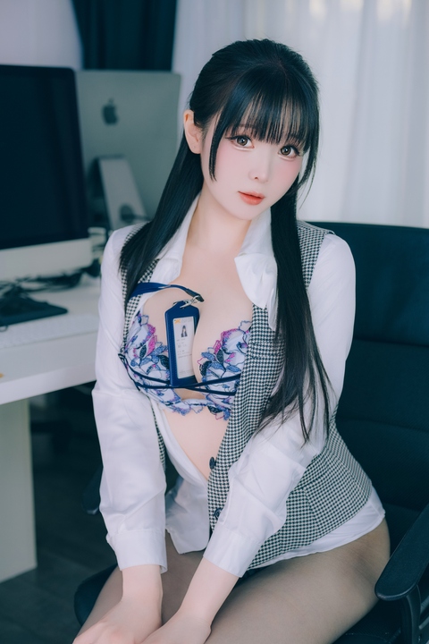 霜月shimo - DL写真集-Shimo' Secret Office Vol.02 [139P-175MB]-漫图社