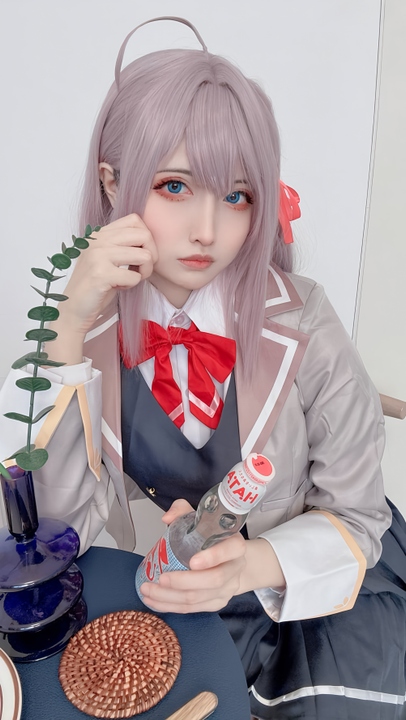 山崎怜 – 艾莉同学 [94P7V]-漫图社