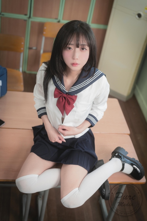 Hina (히나) – Pure Media Vol.289 Rape A Virgin Classmate [331P]-漫图社