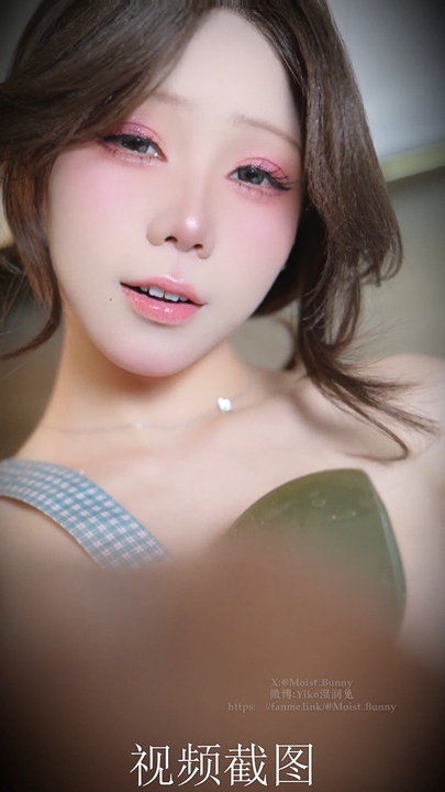 Yiko湿润兔 继母の香 (1)