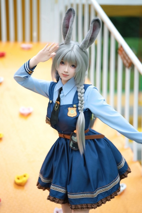 Bangni邦尼 · 兔子警官｜72P制服诱惑 · 正义少女的甜酷执法-漫图社