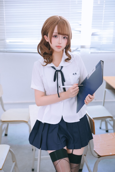 日奈娇 心理委员｜204P+7V校园物语 · 倾听心事的温柔角落-漫图社