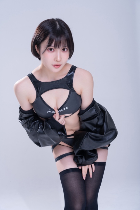 天川星夏 · Black in White｜186P黑白美学 · 光影交织的双面独白-漫图社