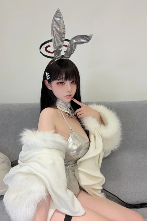 无情颖少 银兔女郎 (1)