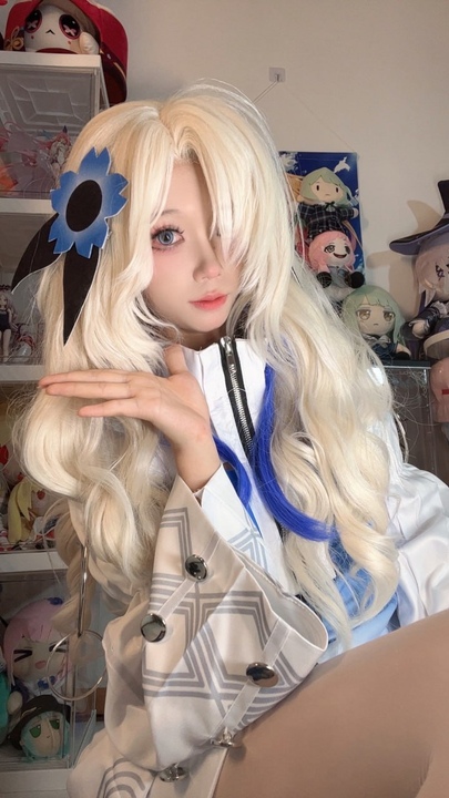 白栎Shirly · V.W.P 情绪酱｜89P+16V虚拟歌姬 · 神椿少女的情绪诗篇-漫图社